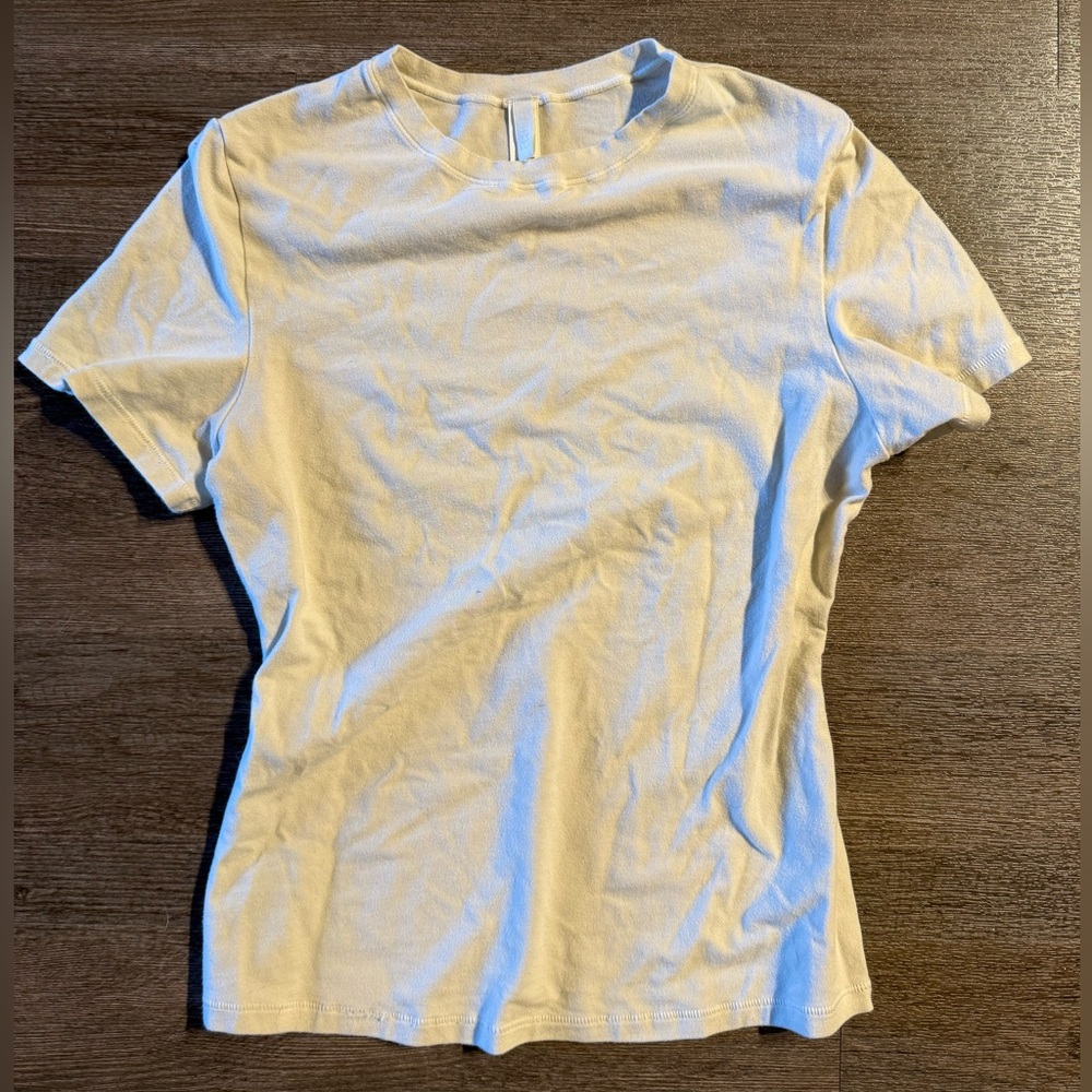 Skims Women’s Baby Tshirt in Cream Size M